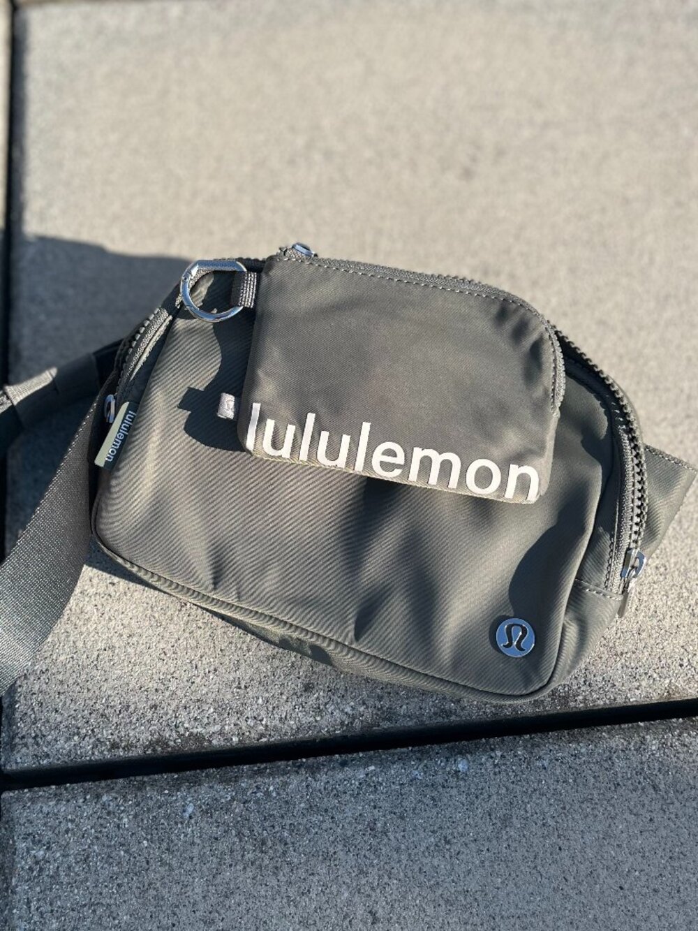 grey sage lululemon 2L belt bag and card pouch